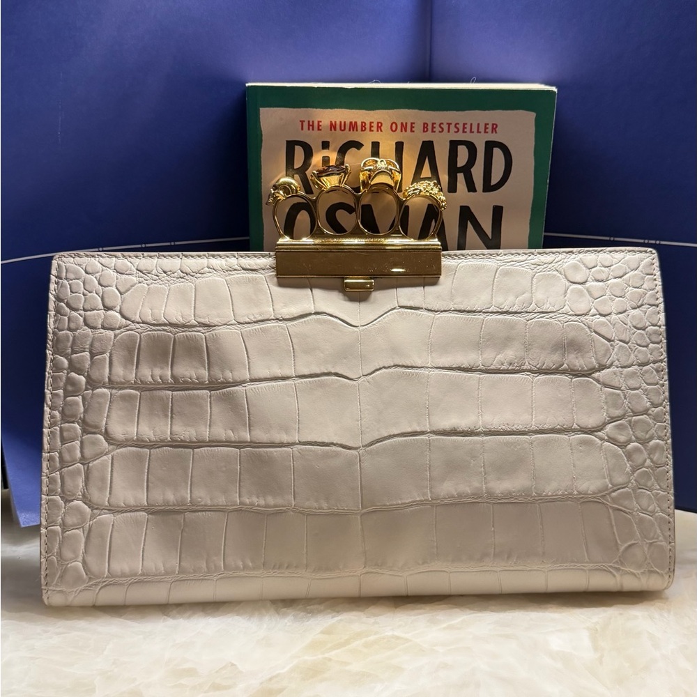 Alexander McQueen Beige Croc-Embossed Knuckle-Handle Clutch with Gold Hardware